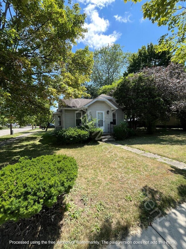Foto del edificio - 2 Bedroom Home with 2 Car Garage & Fenced ...
