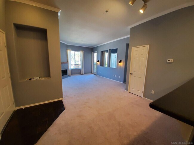Building Photo - 10840 Scripps Ranch Blvd