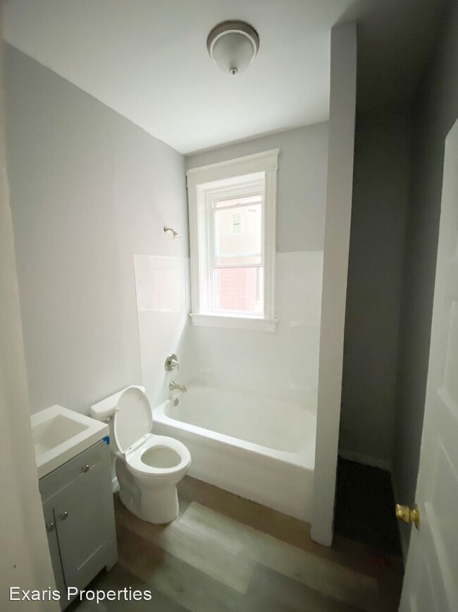 Foto del edificio - 2 br, 1 bath House - 3106 Keokuk Apt B (2/F)