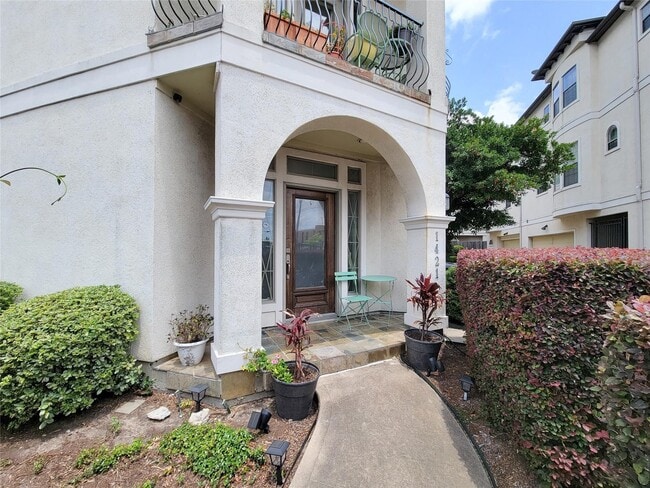 Foto del edificio - 1421 Bremond St