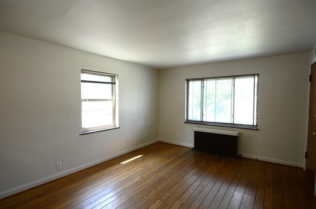 Foto del edificio - 2541 Williams Ave