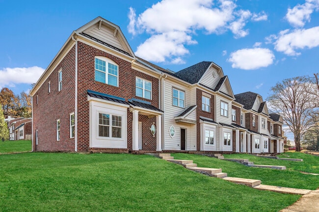 Photo - 3402 Avenham Ave SW Townhome