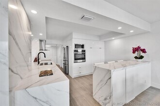 Building Photo - 5100 N Ocean Blvd