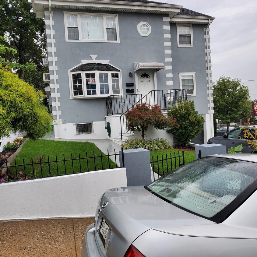 Primary Photo - 1615 86TH St
