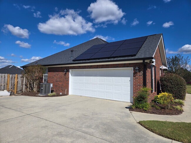 Building Photo - 3465 Camak Dr