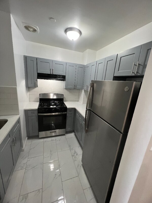 Primary Photo - 44 Rockaway Ave