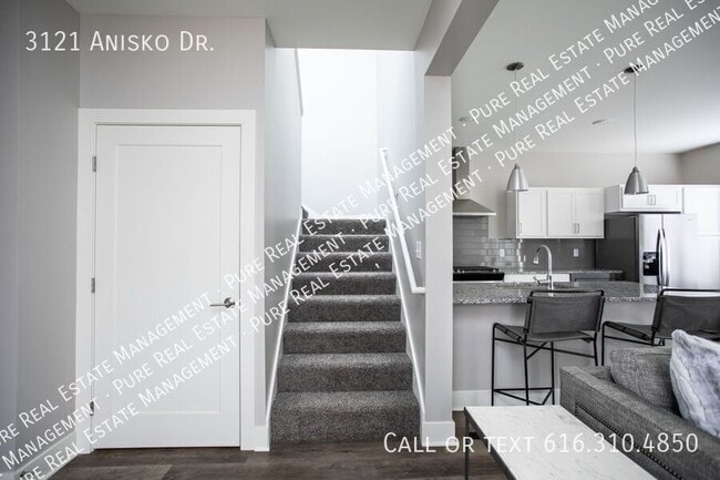 Building Photo - 3121 Anisko Dr
