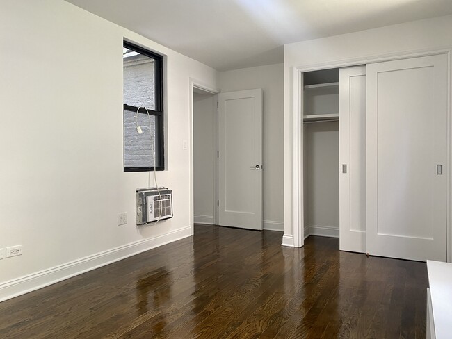 Bedroom 2 - 151 E 72nd St