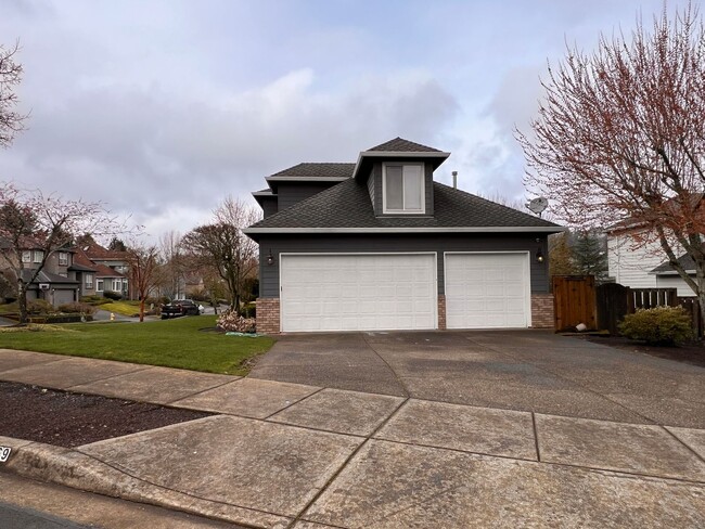 Foto del edificio - Happy Valley Traditional Two-Story