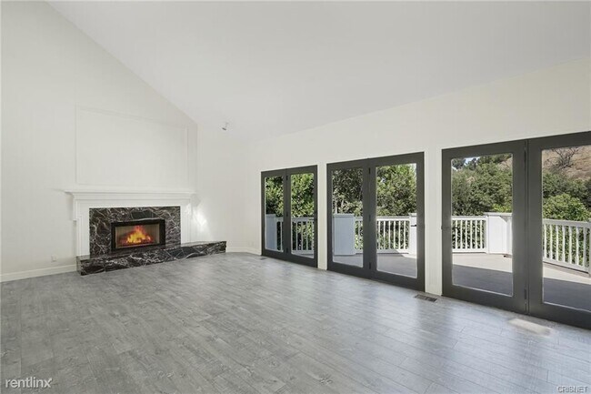 Building Photo - 3 br, 3 bath House - 3633 Goodland Ave