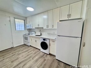 Building Photo - 1808 Waiola St