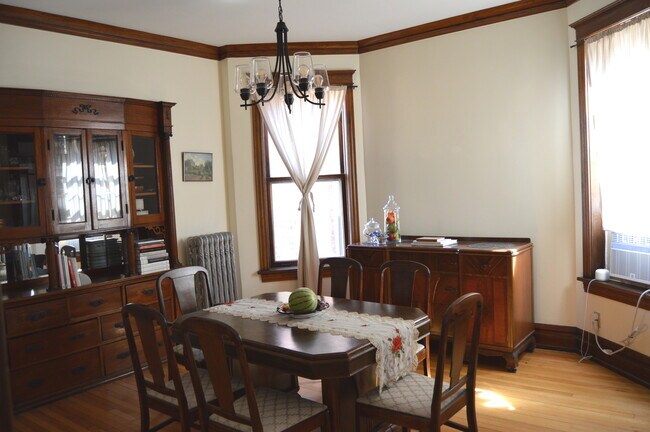 Foto del edificio - 3717 N Wayne Ave