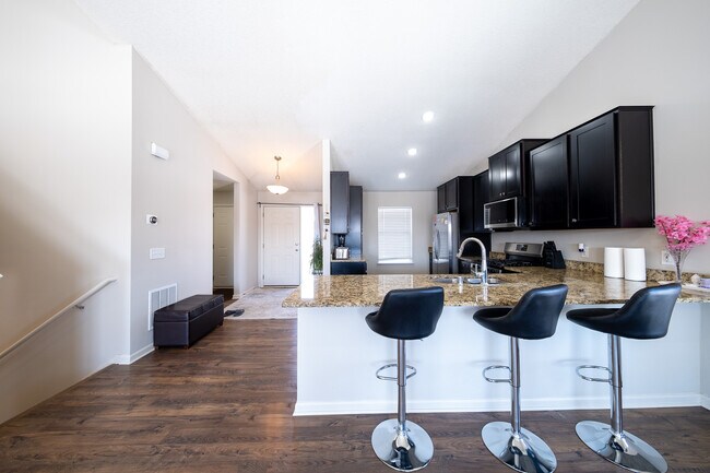 Building Photo - 8525 Titanium Cir