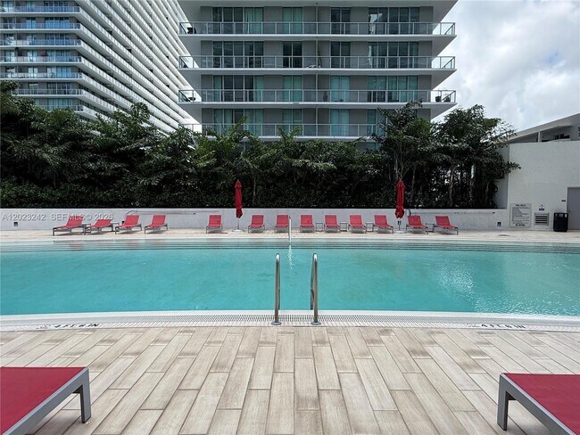 Foto del edificio - 1100 S Miami Ave
