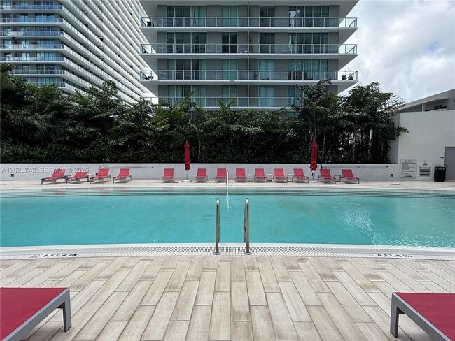 Building Photo - 1100 S Miami Ave