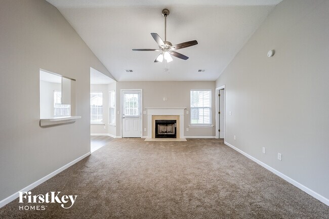 Foto del edificio - 404 Meadowview Trail