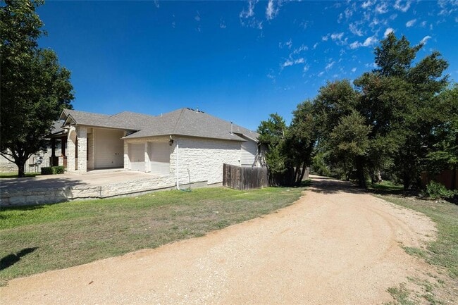 Building Photo - 4204 Pasada Ln