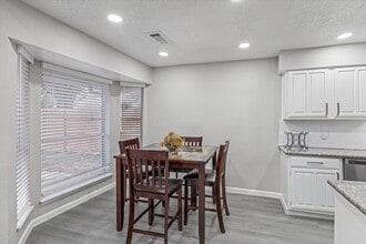 Building Photo - 4934 Deerwood Cir