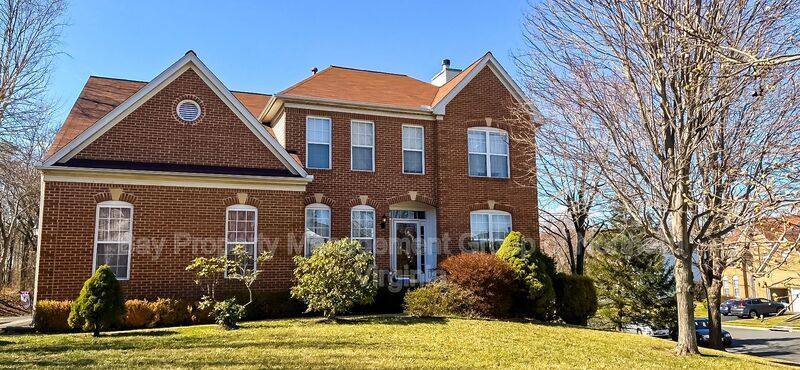 Foto principal - 21345 FLATWOOD PLACE