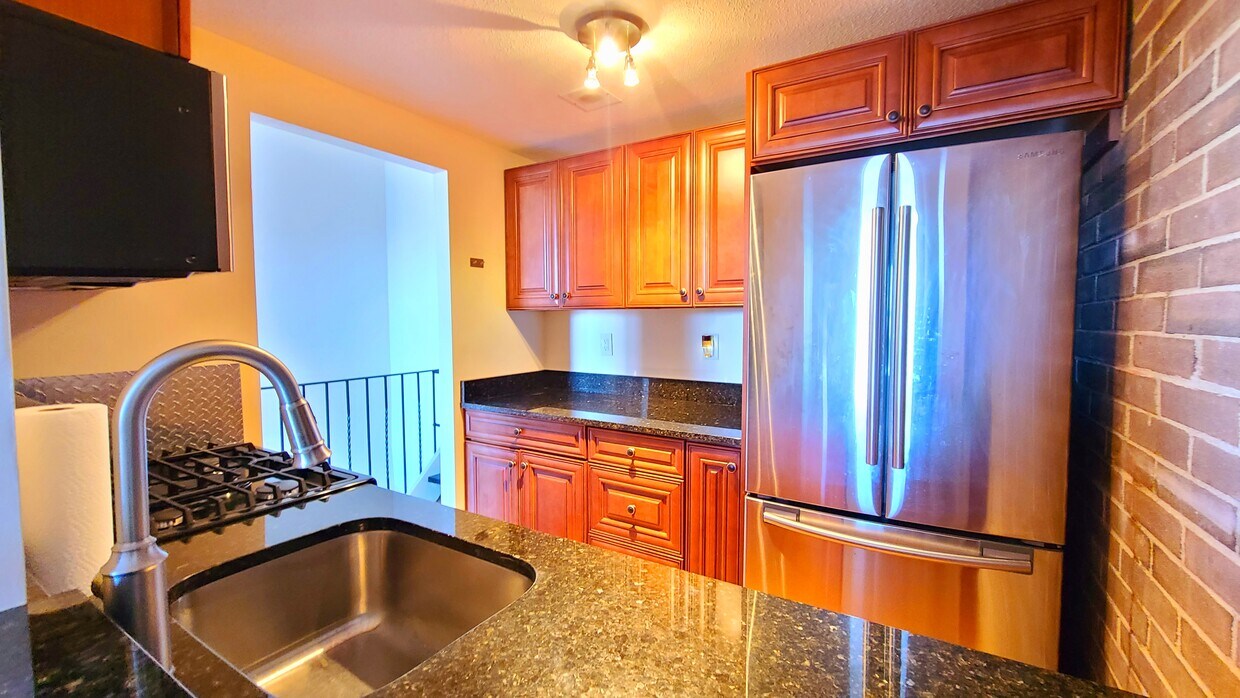 Foto principal - 1856 Beacon St