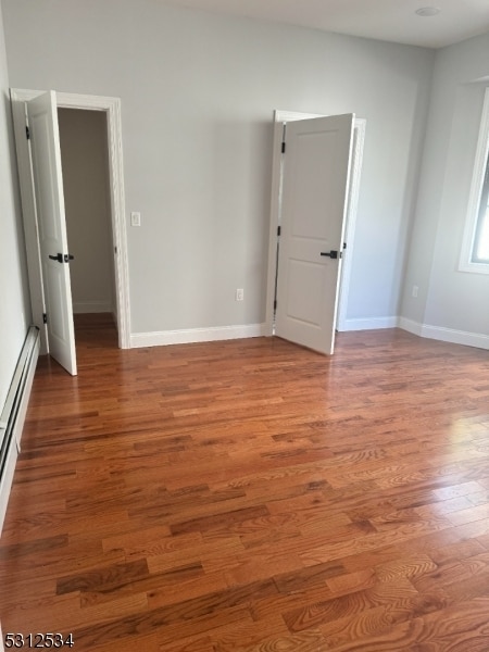 Foto del edificio - 594 E 25th St