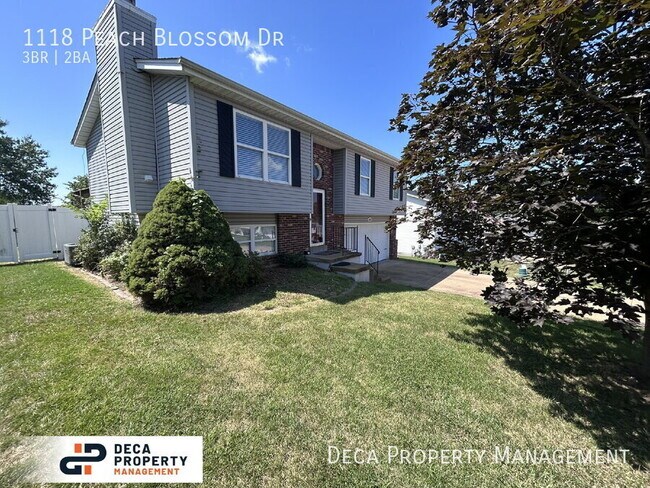 Foto del edificio - 1118 Peach Blossom Dr