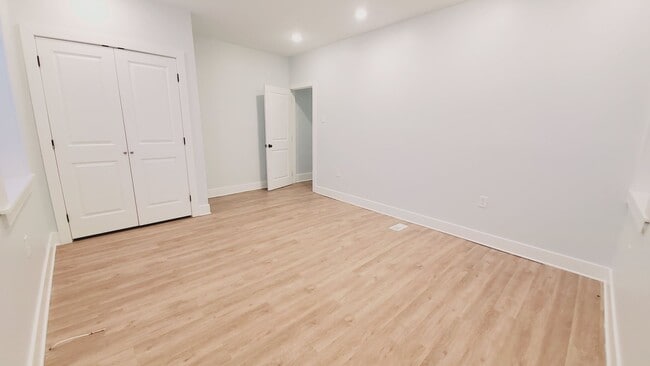 Building Photo - 4131 W Girard Ave