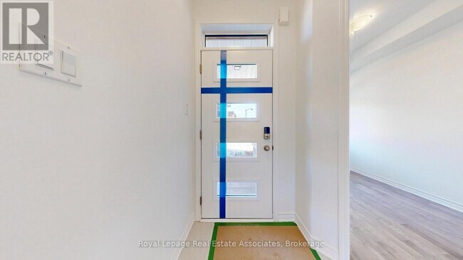 Photo du bâtiment - 1531 Whitlock Ave