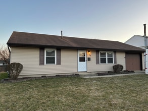 Building Photo - 704 Echo Ave