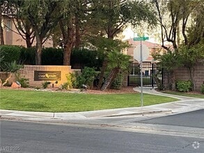 Building Photo - 861 Clear Diamond Ave