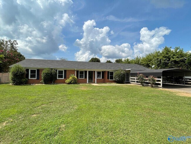 Building Photo - 324 Stephens Rd