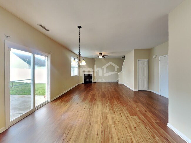 Building Photo - 1023 Yellow Bee Rd
