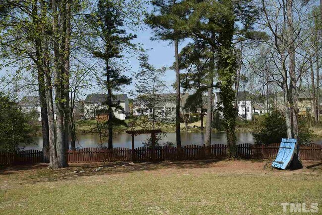 Building Photo - 206 Hampton Lake Dr