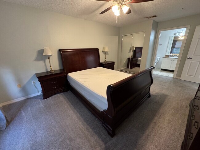 Foto del edificio - 4276 Calinda Ln