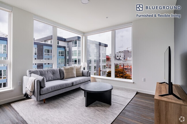 Building Photo - 1000 E Yesler Wy