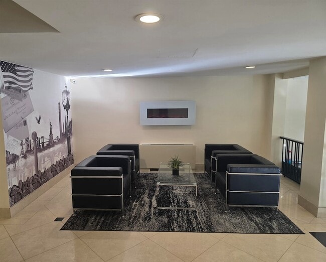 Foto del edificio - 7100 JFK Blvd E