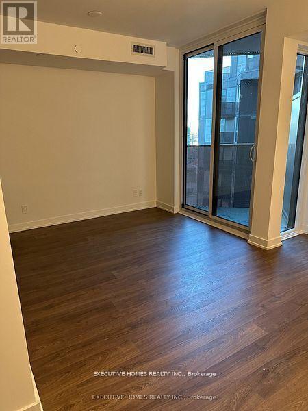 Photo du bâtiment - 30 Tretti Wy