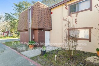 Building Photo - 1625 Slater St