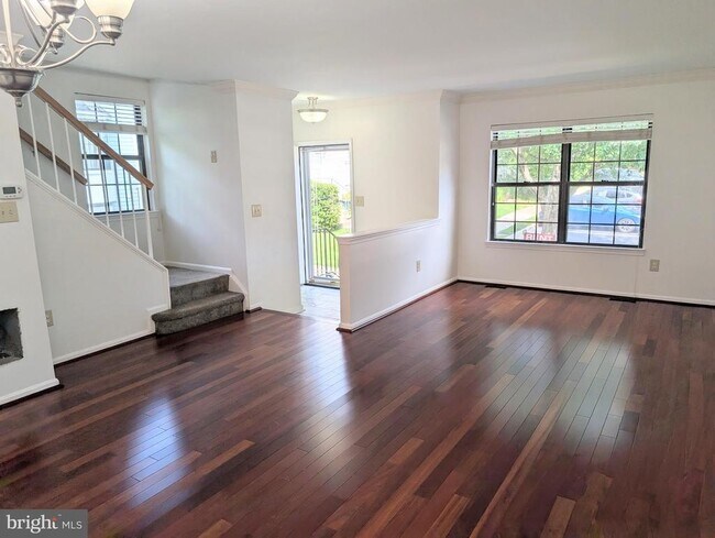 Foto del edificio - 6026 Little Brook Ct