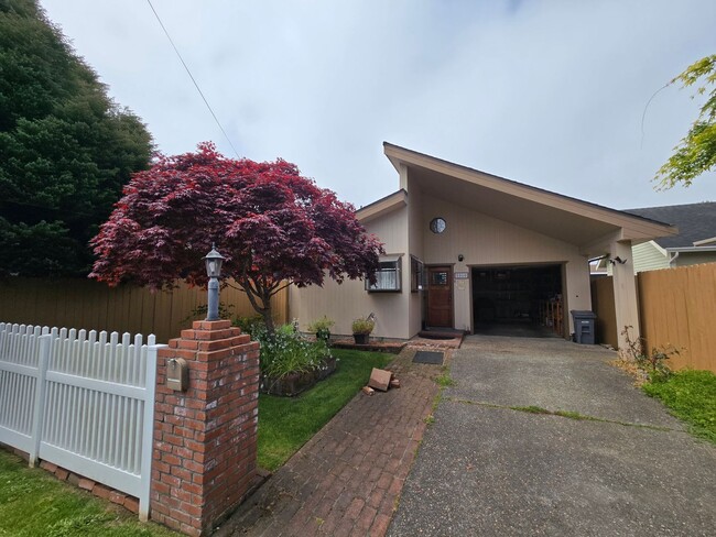 Foto del edificio - Furnished 1-bedroom Pine Hill home!