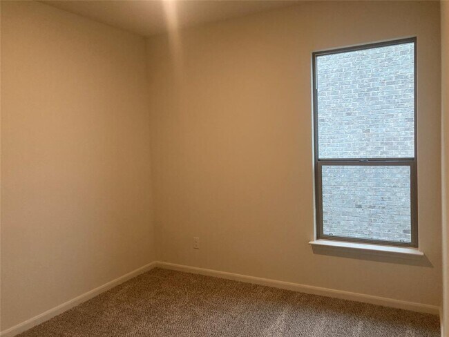 Foto del edificio - 2029 Delta Downs Dr