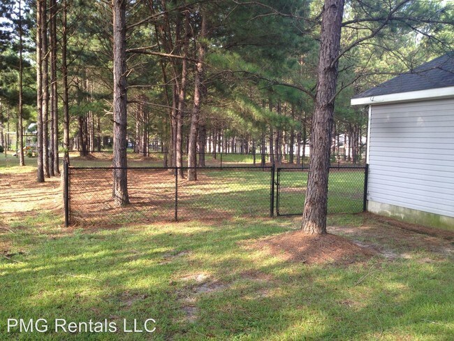 Building Photo - 1205 Brooklet S Dr