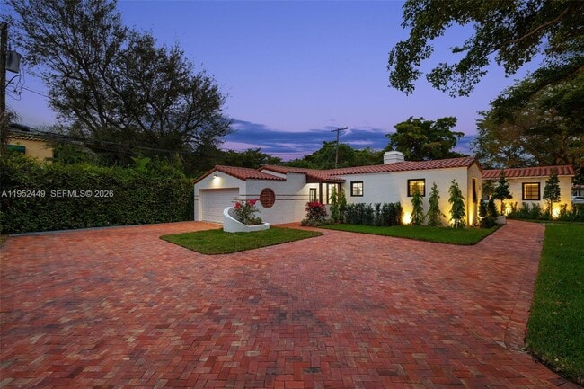 Building Photo - 3519 Toledo St