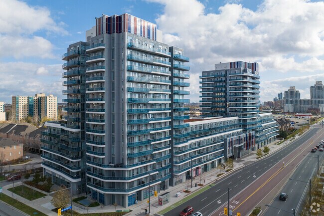 Building Photo - Xpression