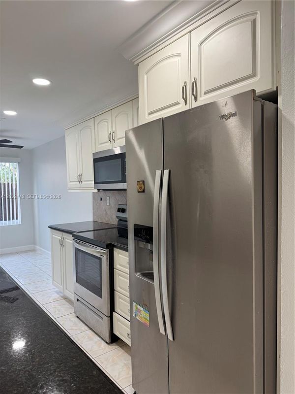 Foto del edificio - 8231 NW 8th Pl