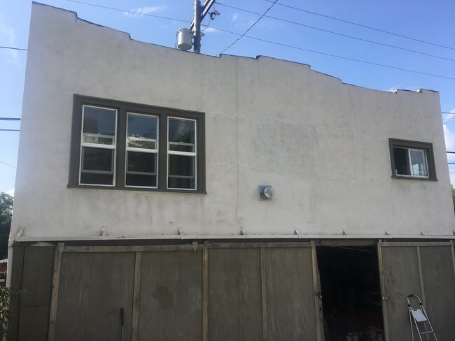 Apartamento de 2 habitaciones y 1 baño - 4017 Berenice Ave