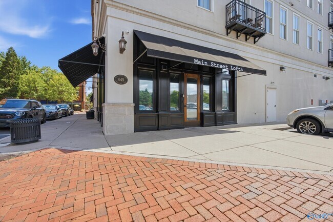Foto del edificio - 445 Providence Main St NW