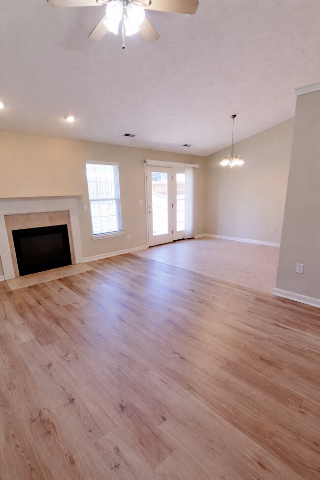 Foto del edificio - 6050 Flintlock Drive