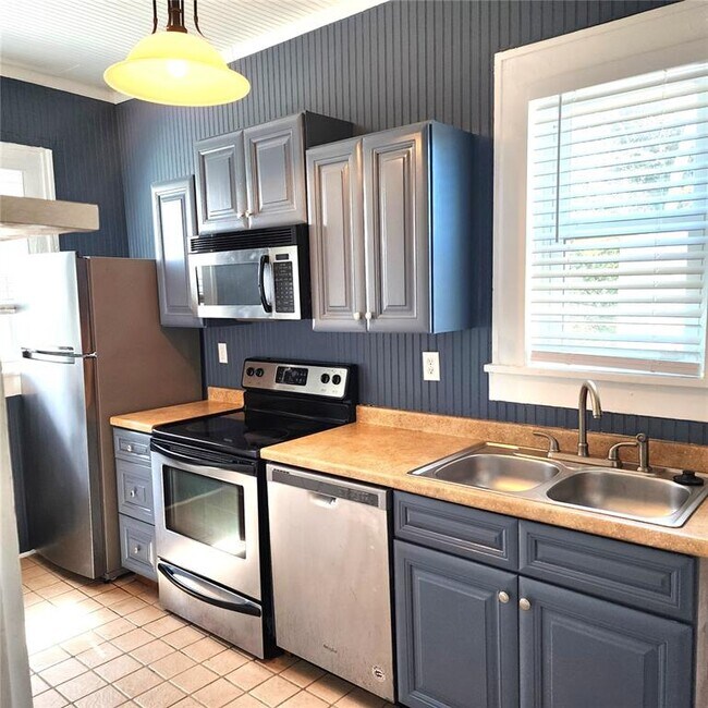 Foto del edificio - 2006 Jackson St N