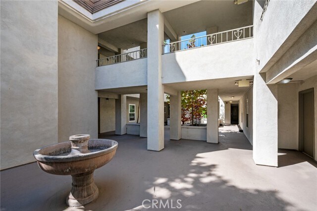 Foto del edificio - 1401 N Greenbrier Rd